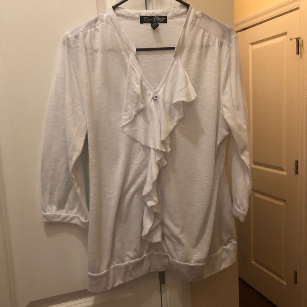 Dressy mid-sleeve white top